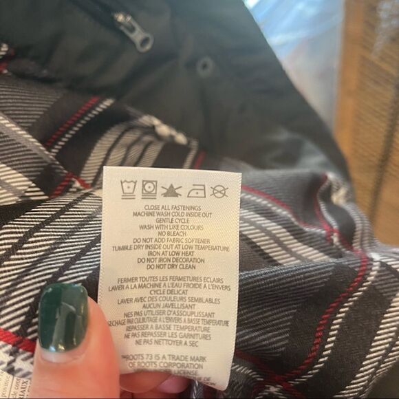 Roots 73 black Vermont vest with plaid lining size womens XS - Picture 9 of 10